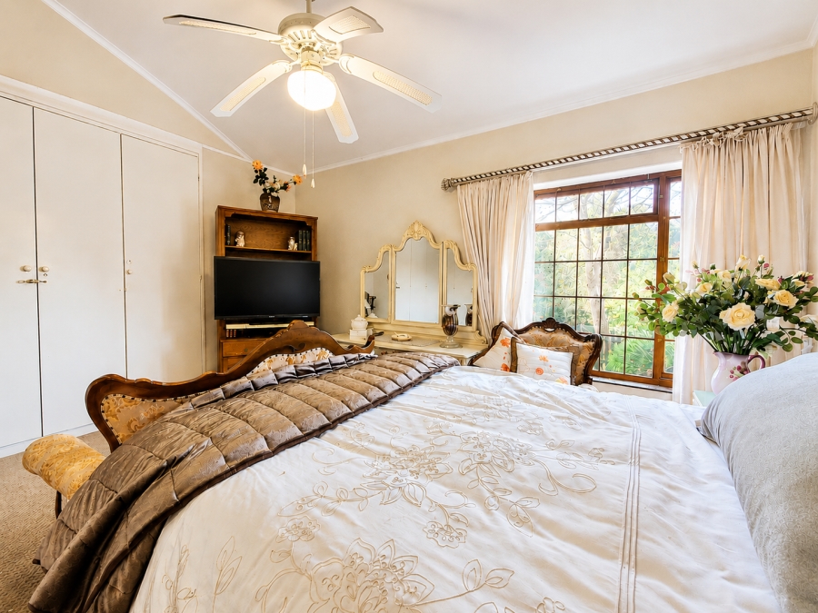 3 Bedroom Property for Sale in Wynberg Upper Western Cape